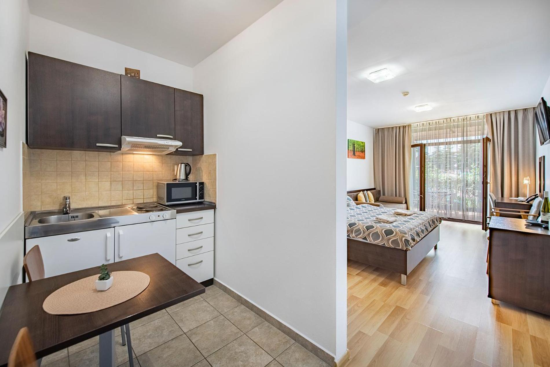 Besenova Apartman Korzar Exterior foto